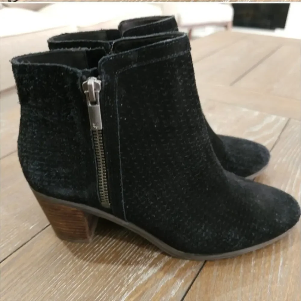 Lucky Brand Black Suede Ankle Boot Size 8